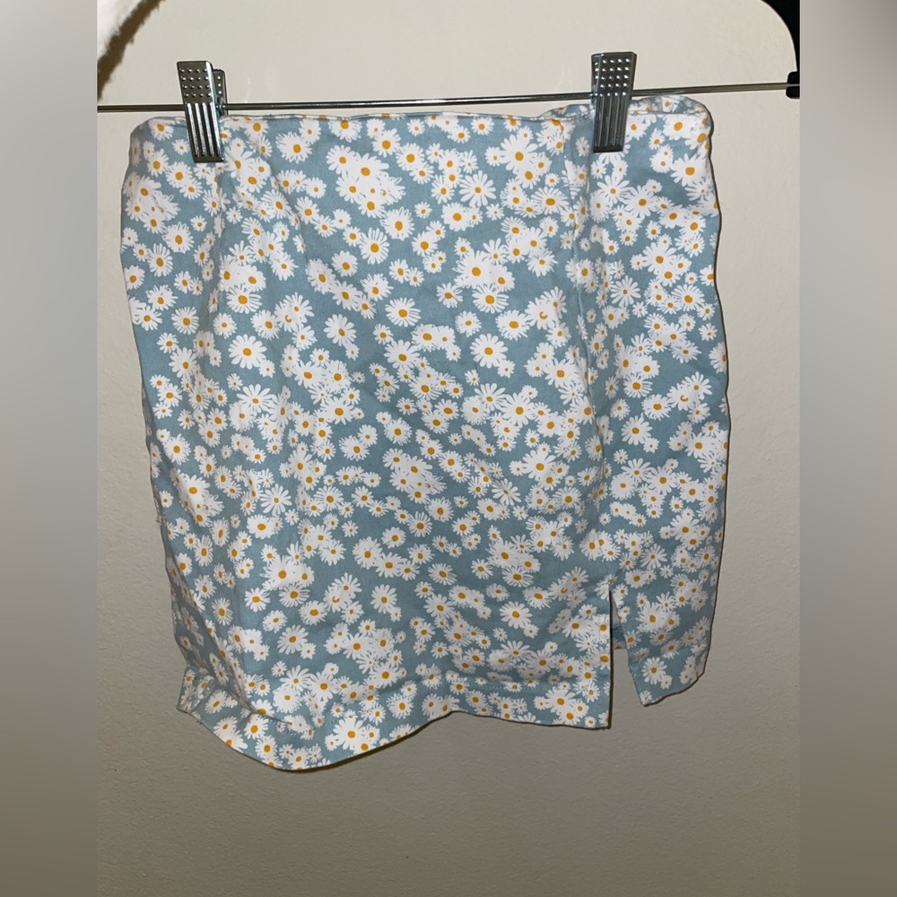 daisy mini skirt